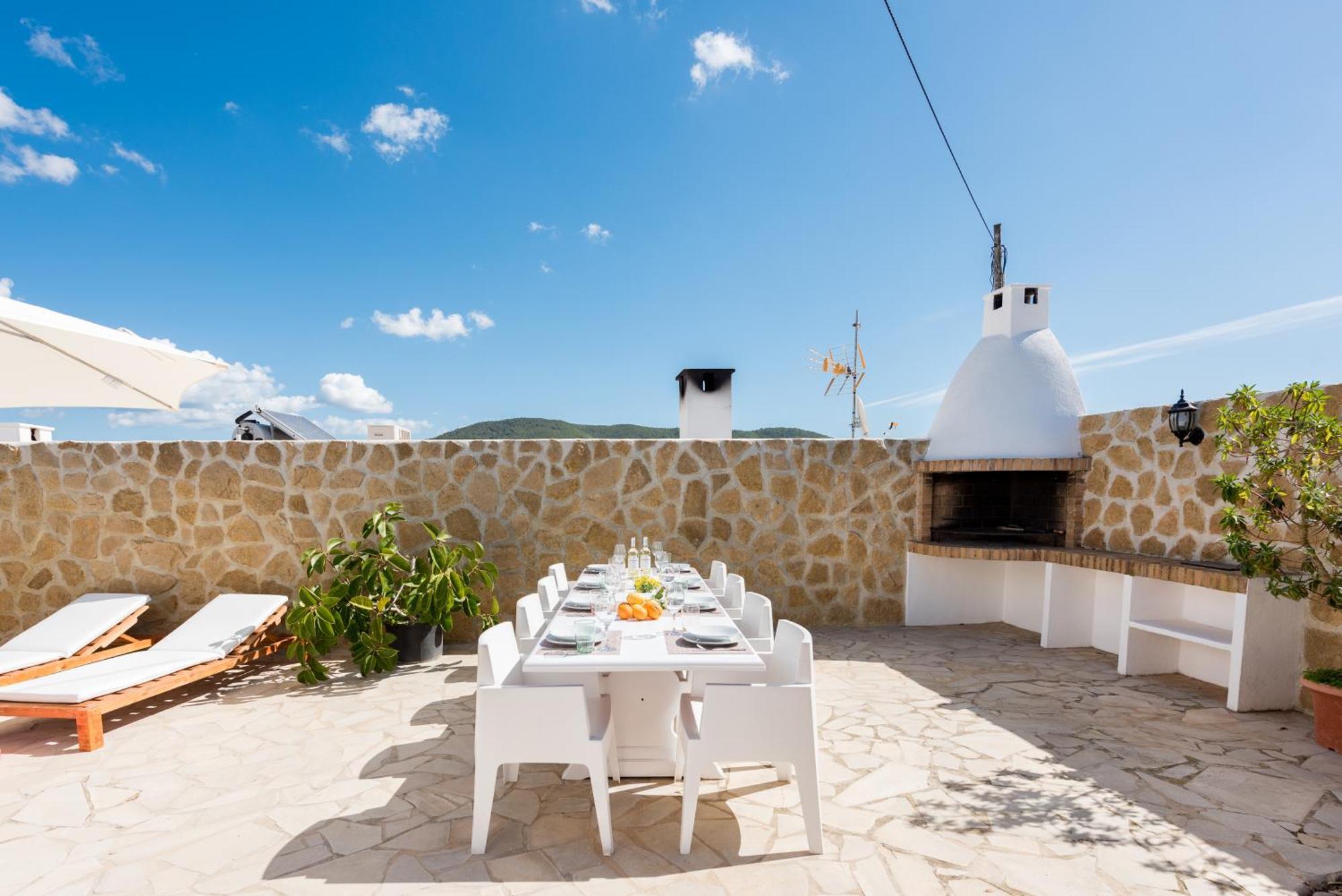 サンタ・エウラリア・デス・リウ Authentieke Finca, Nabij Het Strand En Restaurantsヴィラ エクステリア 写真